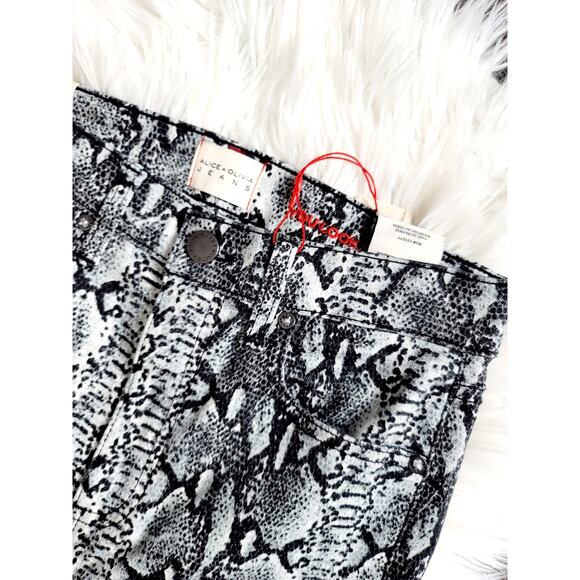 NWT ALICE & OLIVIA High Rise Skinny Jeans - 26 waist. - Picture 9 of 15